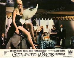 Champagne Murders, The (Scandale, Le)