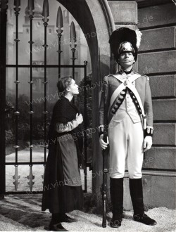 Girl and the Legend, The (Robinson soll nicht sterben)