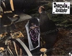 Dracula Has Risen from the Grave (Dracula Has Risen from the Grave)