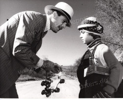 Paper Moon (Paper Moon)